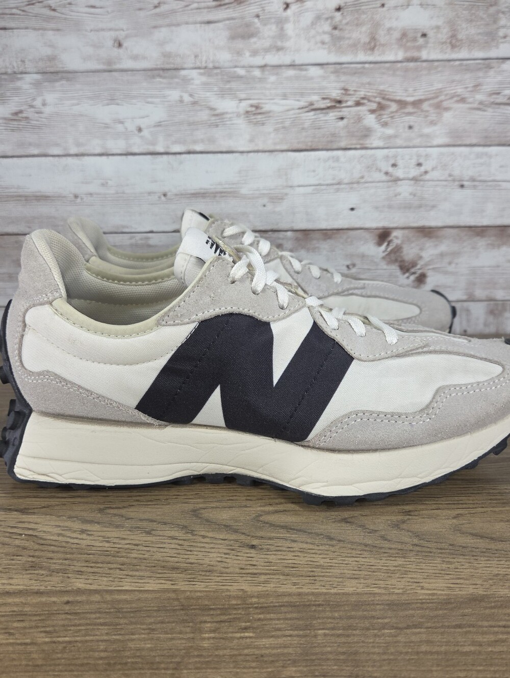 New Balance 327 Sea Salt Black Athletic Sneakers Women's Size 8.5